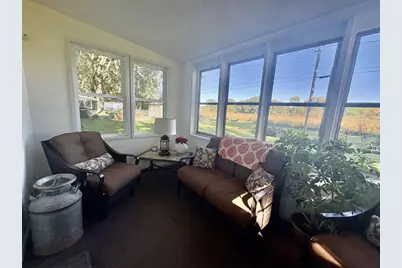 2421 S Dewey Avenue, Beloit, WI 53511 - Photo 10