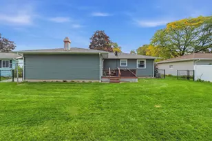 1120 E Circle Dr, Beaver Dam, WI 53916 - Photo 28