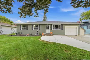 1120 E Circle Dr, Beaver Dam, WI 53916 - Photo 2