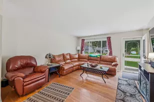 1120 E Circle Dr, Beaver Dam, WI 53916 - Photo 4
