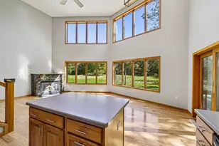 4805 Schneider Dr, Fitchburg, WI 53575 - Photo 10