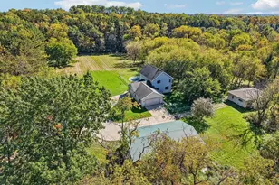 4805 Schneider Dr, Fitchburg, WI 53575 - Photo 38