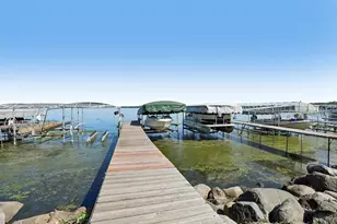 2809 Century Harbor Rd, Middleton, WI 53562 - Photo 2