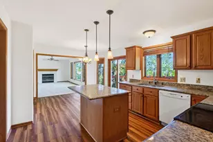 992 Autumn Woods Ln, Oregon, WI 53575 - Photo 14
