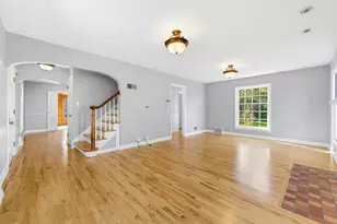 7609 N Boyd Way, Milwaukee, WI 53217 - Photo 6