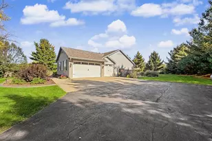 5106 Monarch Cir, Beloit, WI 53511 - Photo 40