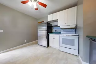 2131 S Pine St, Janesville, WI 53546 - Photo 14