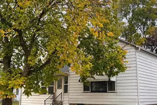164 Chestnut St, Fond du Lac, WI 54935 - Photo 1