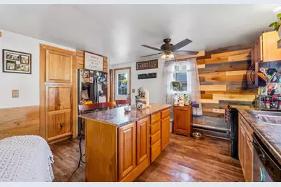 730 S Center Street, Beaver Dam, WI 53916 - Photo 6
