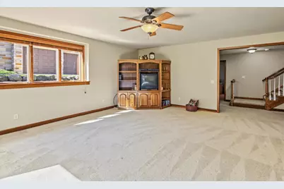 902 Winding Way, Madison, WI 53562 - Photo 54