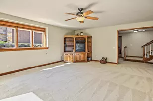 902 Winding Way, Madison, WI 53562 - Photo 54