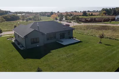 1813 Arbor Ridge Way, Janesville, WI 53548 - Photo 28