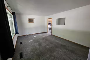 327 Hitchcock St, Baraboo, WI 53913 - Photo 16