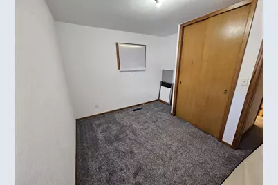 327 Hitchcock Street, Baraboo, WI 53913 - Photo 18