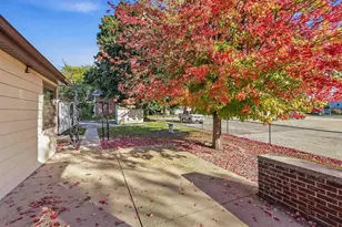 615 N Center St, Beaver Dam, WI 53916 - Photo 38