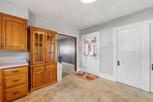615 N Center St, Beaver Dam, WI 53916 - Photo 8