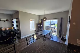 1843 Park View Dr, Baraboo, WI 53913 - Photo 4