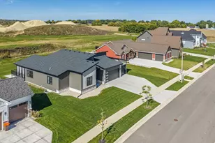 2013 Paris Ln, Cottage Grove, WI 53527 - Photo 56