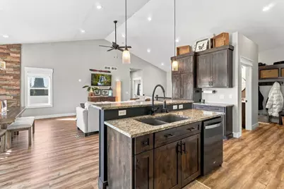 2085 Branch Road, Sun Prairie, WI 53590 - Photo 6