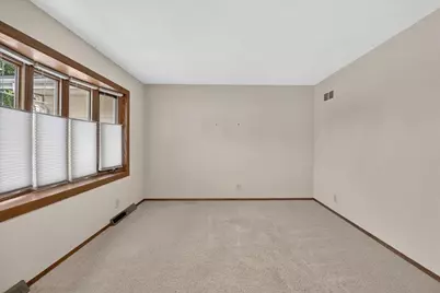 2528 Lilac Lane, Janesville, WI 53545 - Photo 8