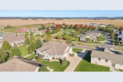 2013 Fieldstone Boulevard #5, Prairie Du Sac, WI 53578 - Photo 66