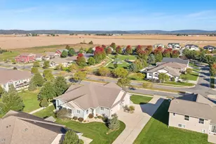 2013 Fieldstone Blvd, Prairie Du Sac, WI 53578 - Photo 66