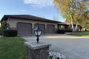 1818 Grumann Dr, Tomah, WI 54660 - Photo 2