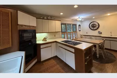 30 Shadowwood Court, Janesville, WI 53548 - Photo 22