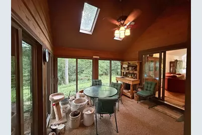 30 Shadowwood Court, Janesville, WI 53548 - Photo 10