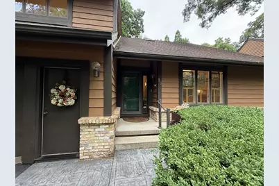 30 Shadowwood Court, Janesville, WI 53548 - Photo 2