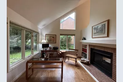 30 Shadowwood Court, Janesville, WI 53548 - Photo 4