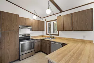 2665 Richardson St, Fitchburg, WI 53711 - Photo 10