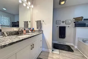 2335 Garden Dr, Janesville, WI 53546 - Photo 22