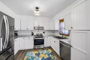 7814 E Oakbrook Cir, Madison, WI 53717 - Photo 10