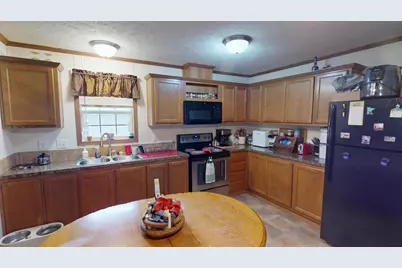 229 Avon Road Street #18, Sparta, WI 54656 - Photo 2