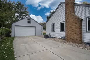 146 Lansing St, Madison, WI 53714 - Photo 30