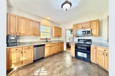 505 E Weirick Avenue, Beloit, WI 53511 - Photo 10