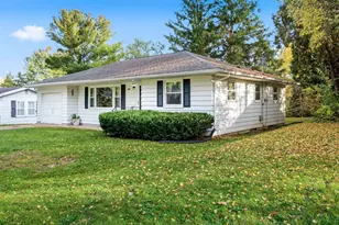 328 Knowlton St, Waterloo, WI 53594 - Photo 2
