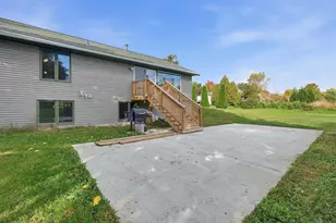 727 E Clay St, Whitewater, WI 53190 - Photo 36