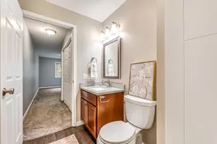 2127 Luann Ln, Madison, WI 53713 - Photo 18
