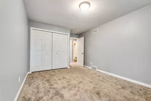 2127 Luann Ln, Madison, WI 53713 - Photo 12