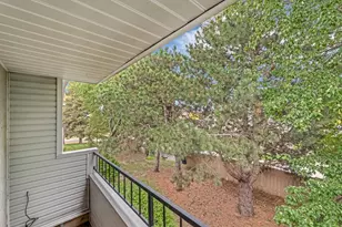 2127 Luann Ln, Madison, WI 53713 - Photo 22