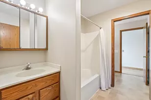 8430 Elderberry Rd, Madison, WI 53717 - Photo 24