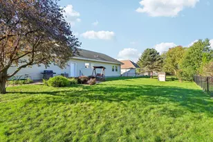 8430 Elderberry Rd, Madison, WI 53717 - Photo 32