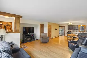 1144 3rd St, Baraboo, WI 53913 - Photo 10