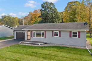 1144 3rd St, Baraboo, WI 53913 - Photo 46