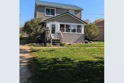 411 Stoughton Road, Edgerton, WI 53534 - Photo 2