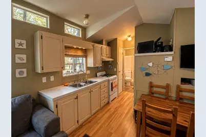 514 Sunset Circle, Edgerton, WI 53534 - Photo 10