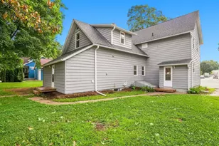 404 S Main St, Deerfield, WI 53531 - Photo 34