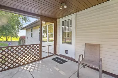 1642 Greenway Road, Sun Prairie, WI 53590 - Photo 36